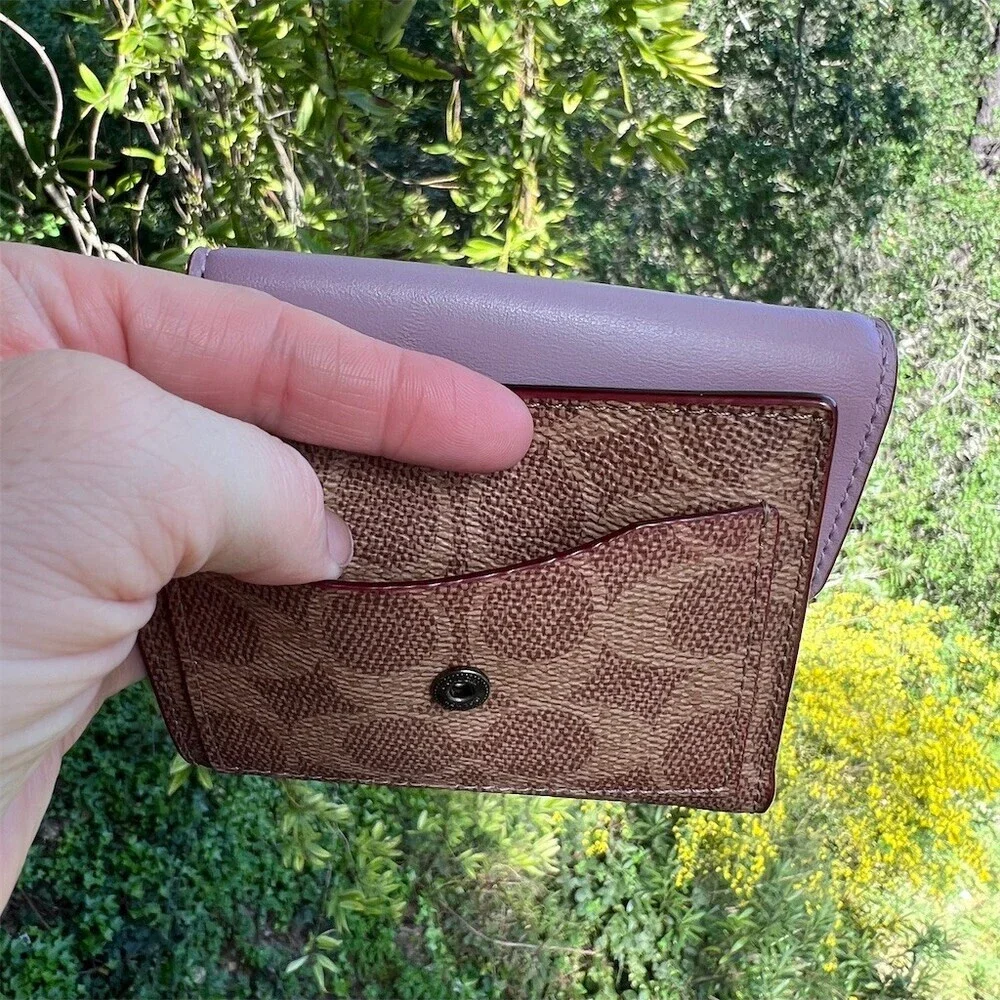 COACH Small Trifold Cardholder Wallet Tan/Purple w Gunmetal Hardware AUTHENTIC